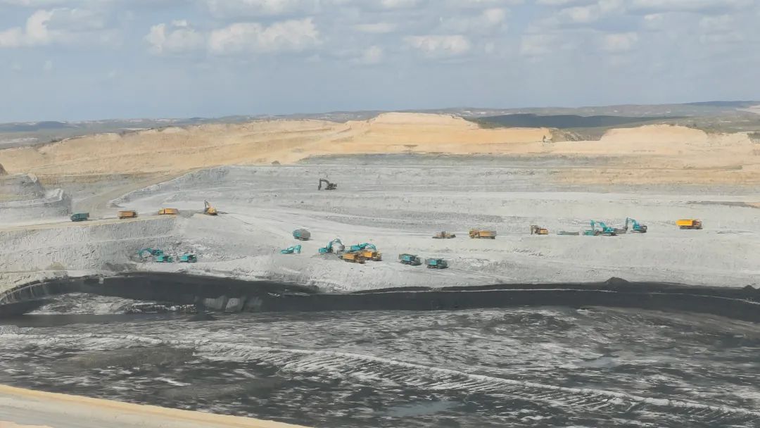 腾远添智能新绿，，，，8188cc威尼斯巨改革能源矿卡批量交付