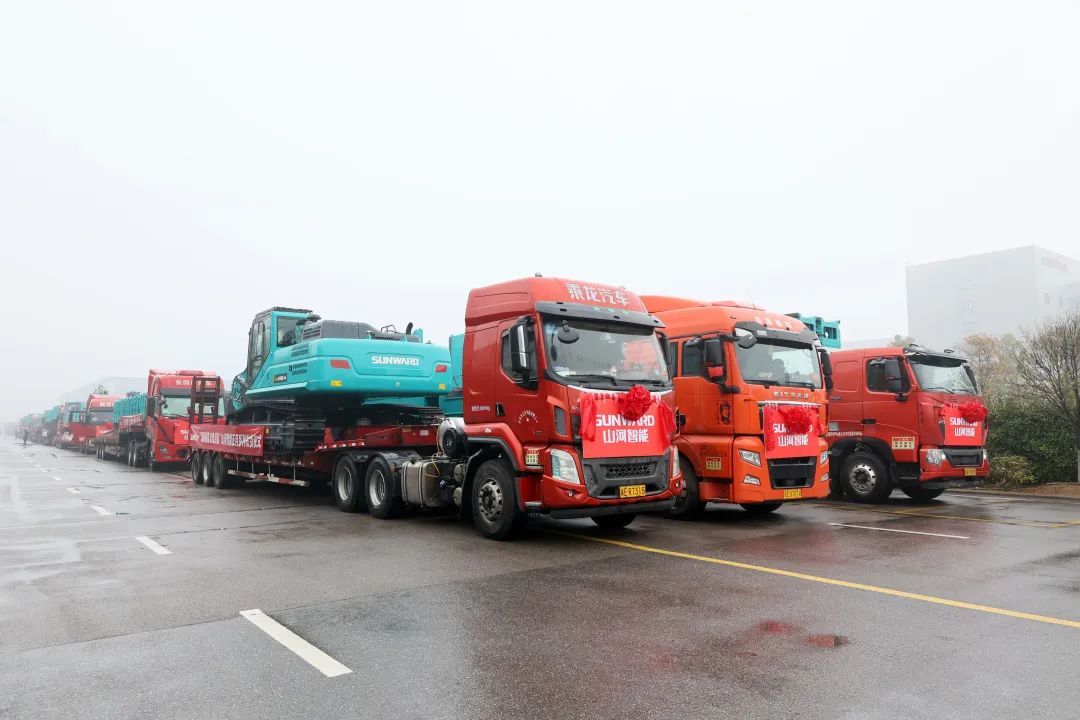 新局新篇，，，，，，宏兔启航！8188cc威尼斯智能超200台套装备集中发货