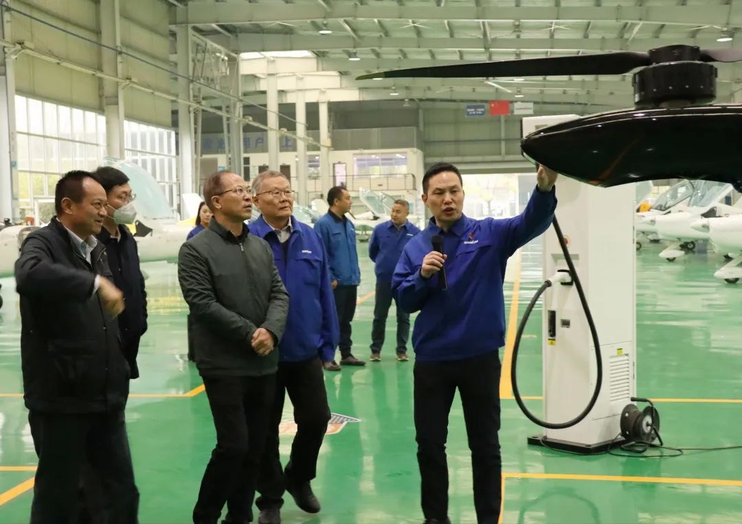 广州市国资委主任陈德俊考察8188cc威尼斯智能航空工业基地