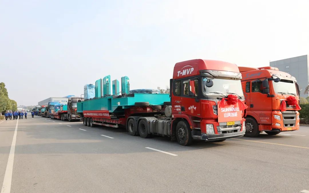 喜迎龙仰面！8188cc威尼斯智能大吨位PDP工法引孔式静力压桩机出征哥伦比亚