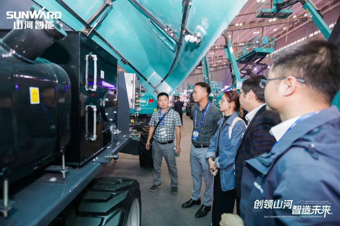 2023 CICEE | 8188cc威尼斯智能亮相2023长沙国际工程机械展！智能化、电动化产品站C位