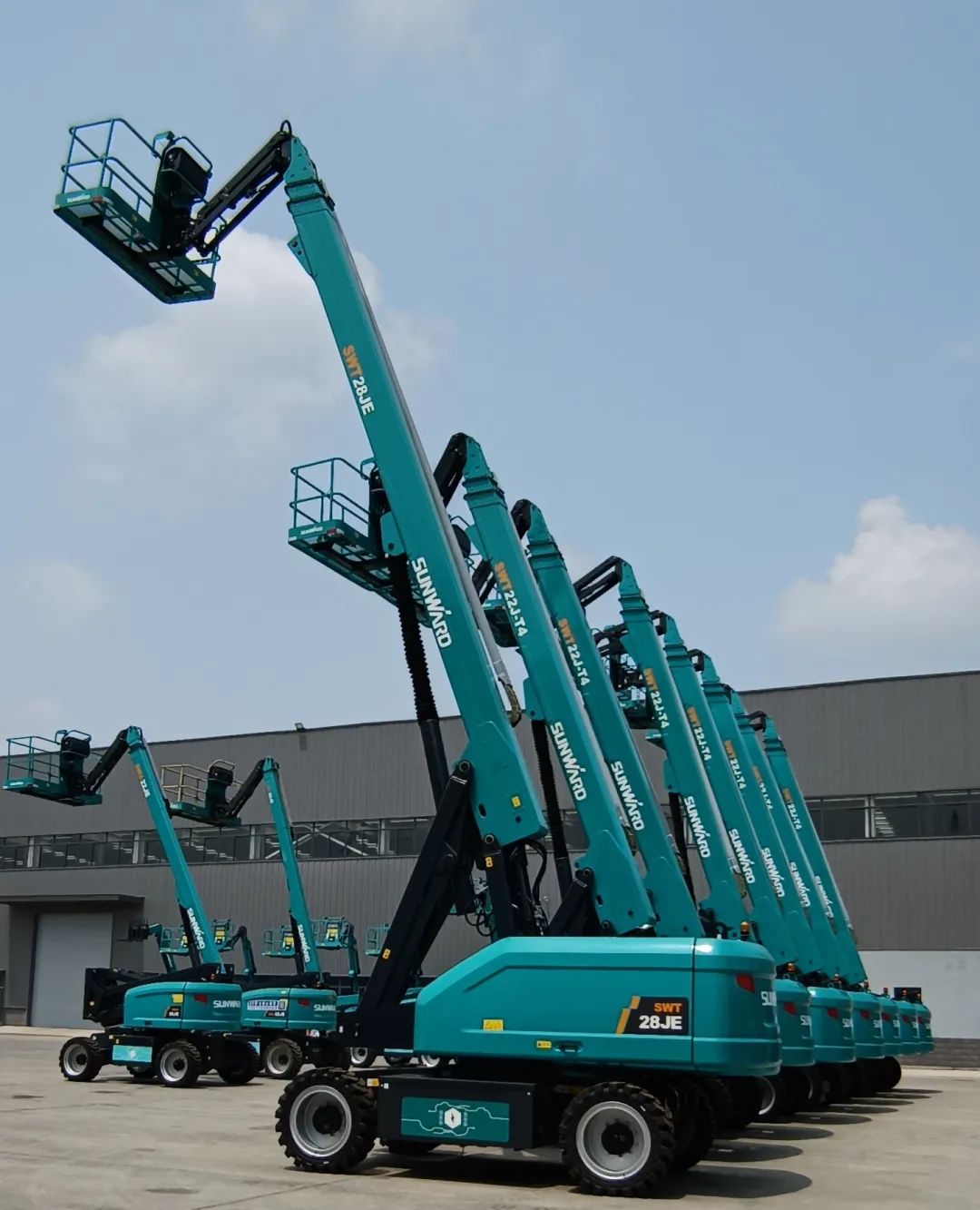 新能源家族再添“新丁”！8188cc威尼斯智能三款电动臂式高空作业平台齐下线