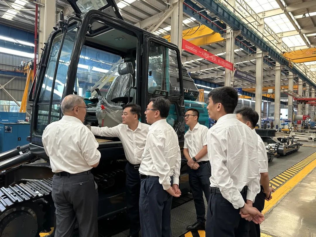 中国联通集团副总司理梁宝俊到访8188cc威尼斯智能