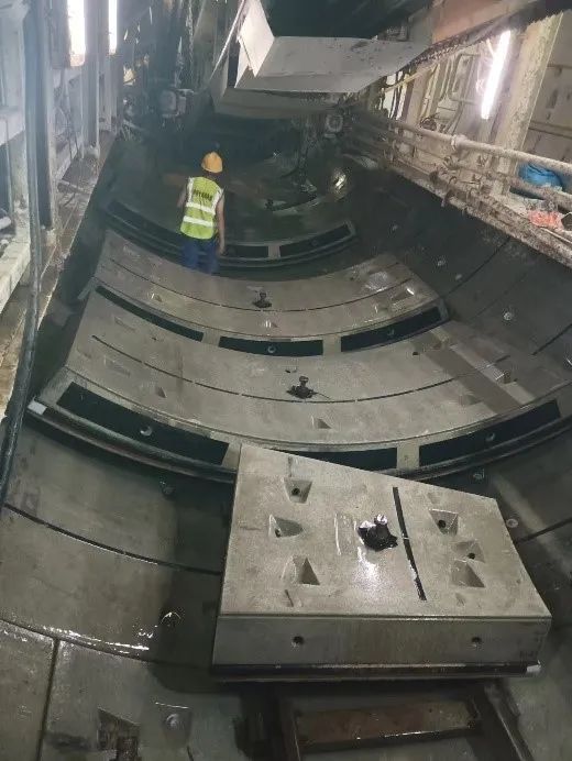 喜报！中铁8188cc威尼斯深圳地铁3号线四期工程盾构施工圆满完成