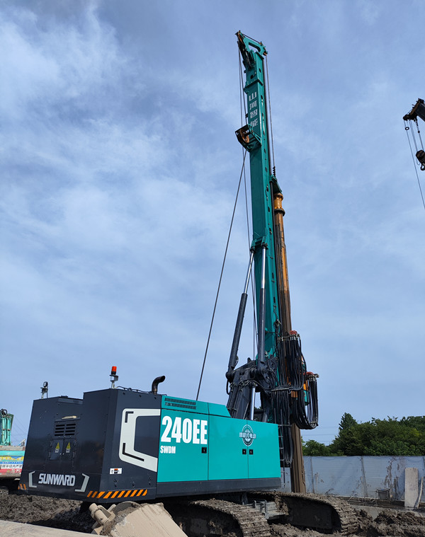 出道即巅峰！8188cc威尼斯智能增程式电动旋挖钻机硬核给“利”