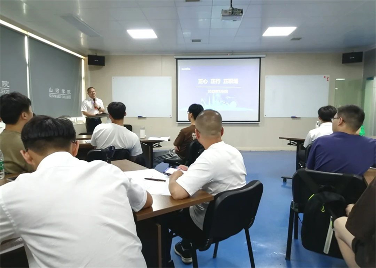 奔赴热爱，，，8188cc威尼斯智能2023届“智动力”正式报到！