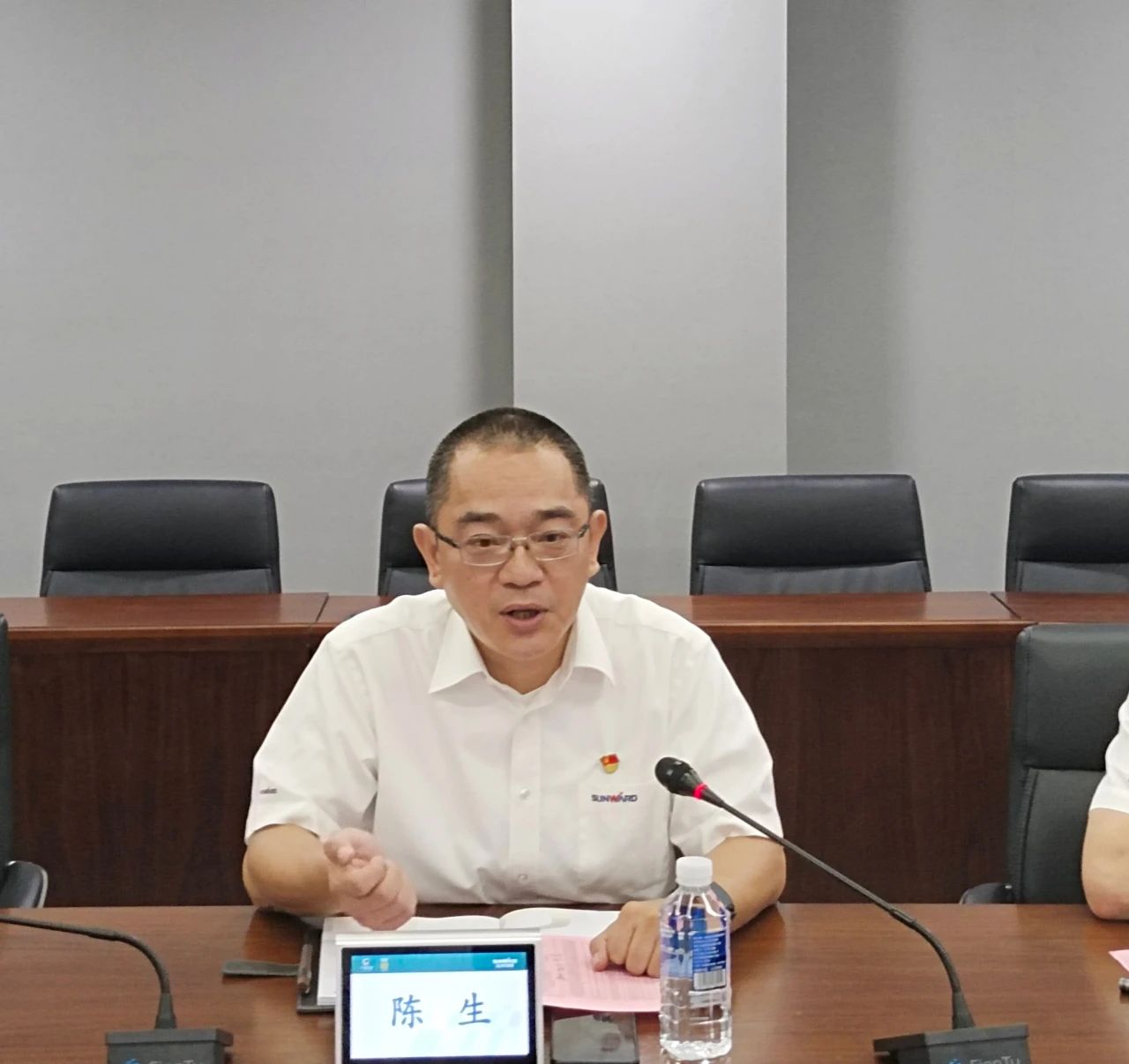 泛论心声，，，，共话未来！这场应届结业生员工座谈会，，，，很暖，，，，很知心！