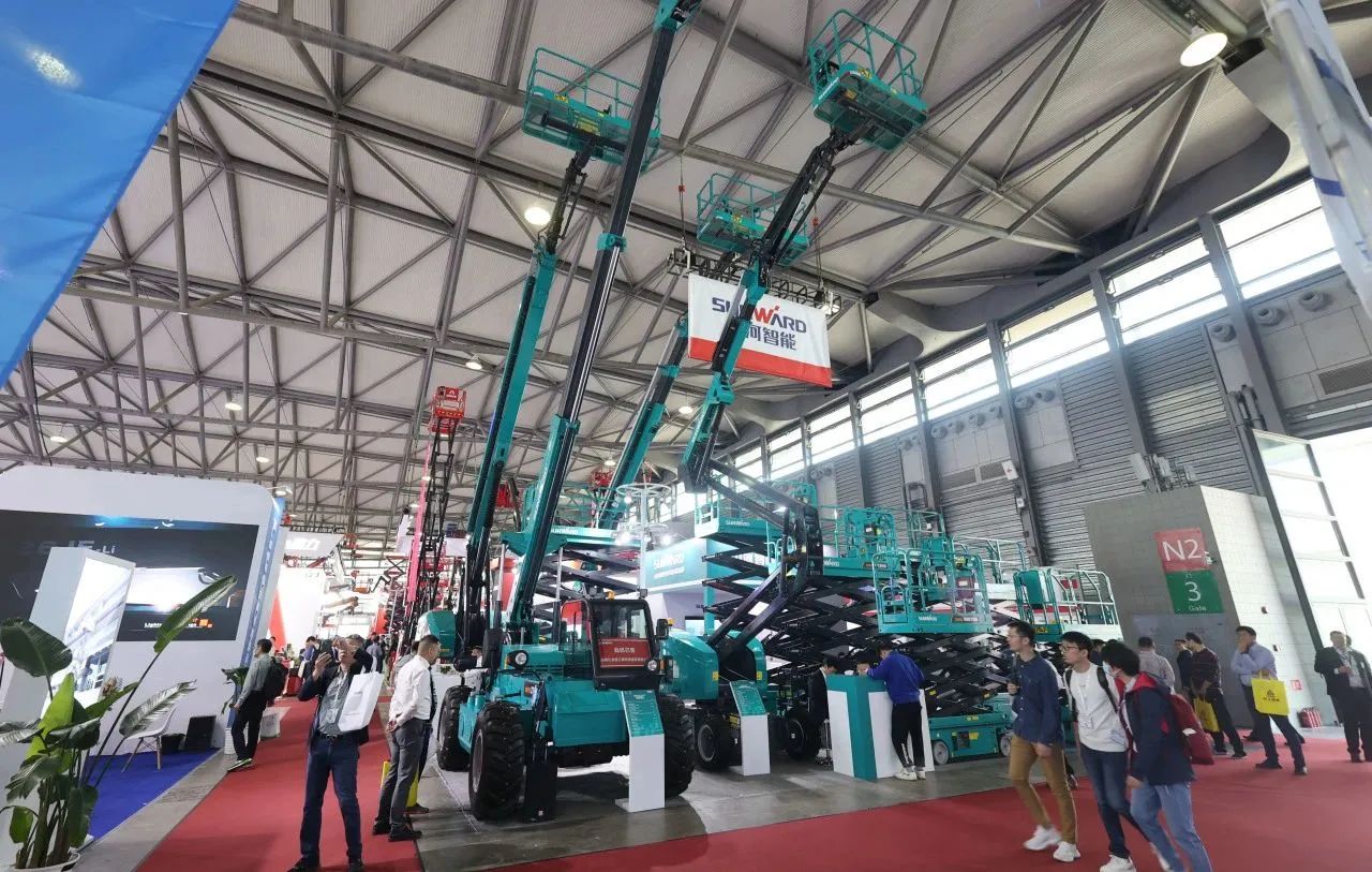 精品出击，，，，，，闪灼魔都！8188cc威尼斯智能全系列高空机械亮相2023亚洲国际高空展