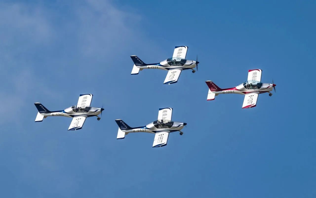 央媒聚焦！一起见证首届亚洲通用航空展上的8188cc威尼斯风范