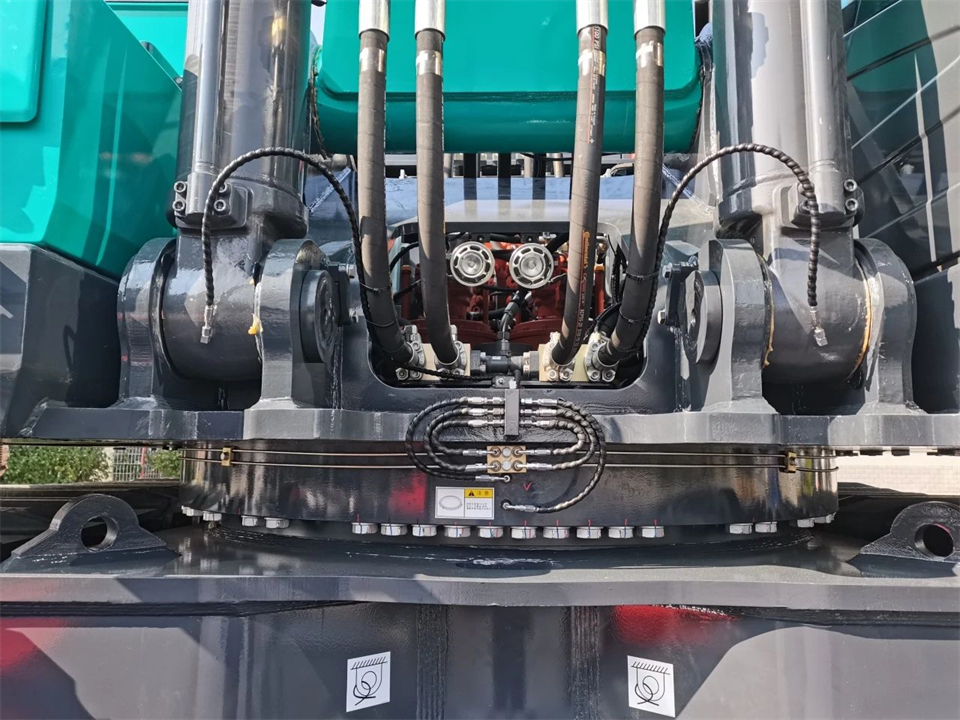 定制开发、功效更强！8188cc威尼斯智能SWE750ELR加长臂液压挖掘机下线交付