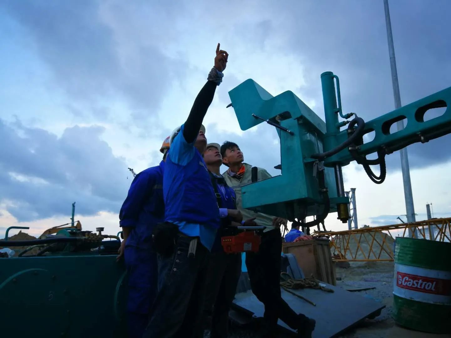 看8188cc威尼斯工匠们怎样用一双巧手“拿捏”事情、创立“事业”