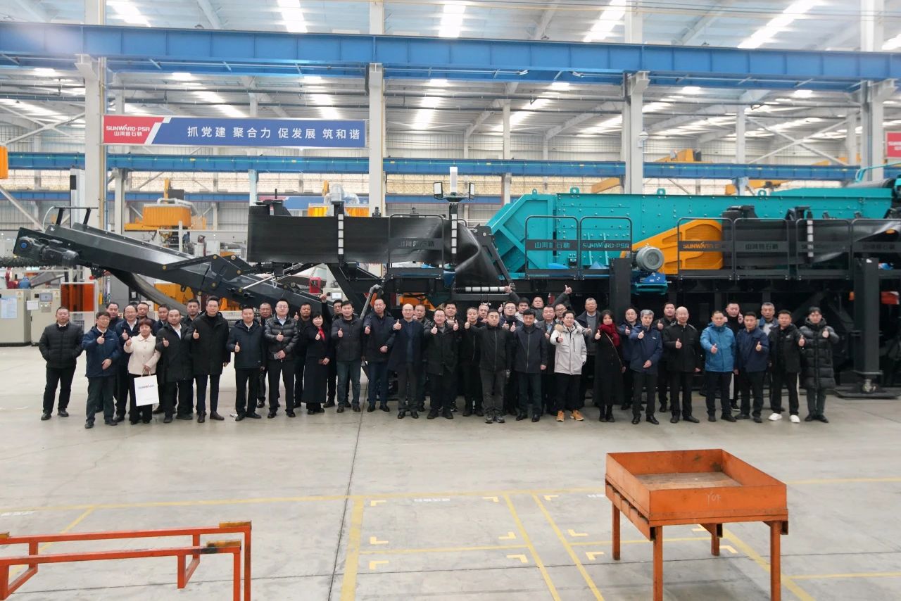 启新程，，，向未来！8188cc威尼斯矿岩揭牌庆典暨新春发货仪式圆满举行