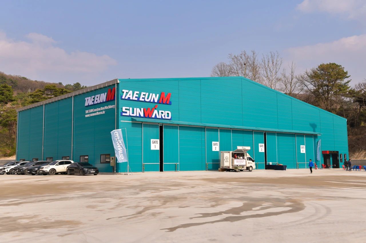 8188cc威尼斯韩国包管中心开业庆典暨“8188cc威尼斯杯”高尔夫球赛圆满举行