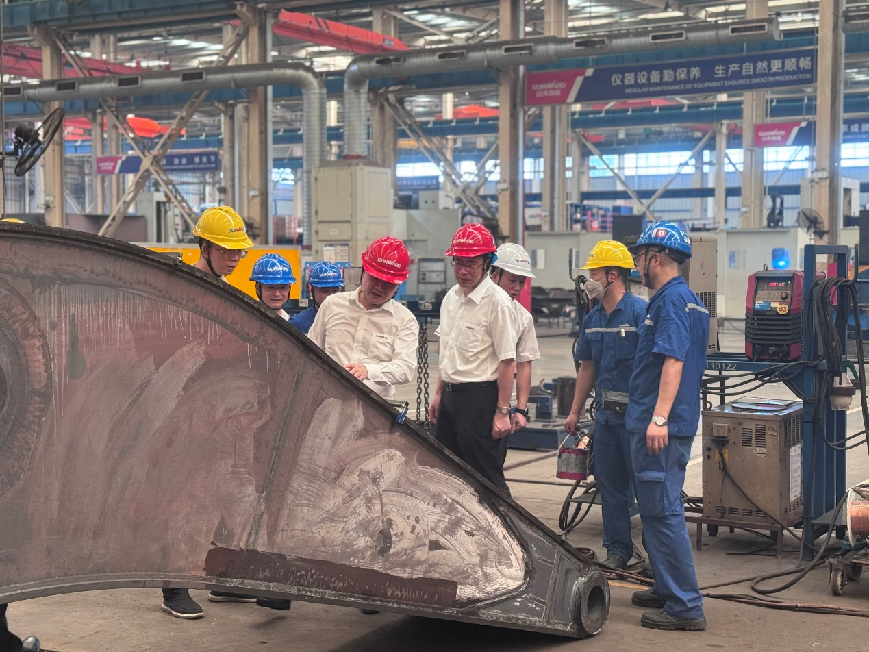 战高温，，，，，，，保清静--8188cc威尼斯智能开展高温防暑专项清静检查