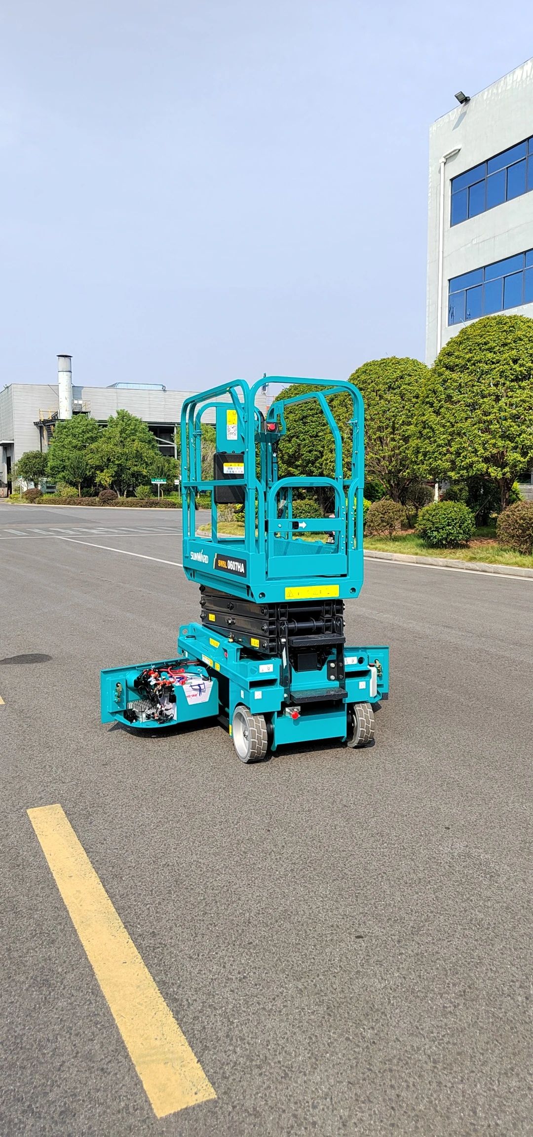 向“新”而行！8188cc威尼斯智能又一款电动液驱剪叉式高空作业平台宣布