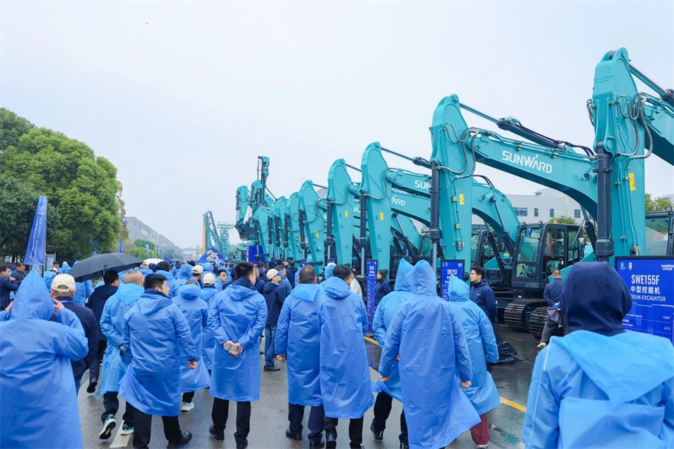 立异引领价值，，，，理想成绩未来！8188cc威尼斯智能25周年庆典暨全球客户节盛大举行