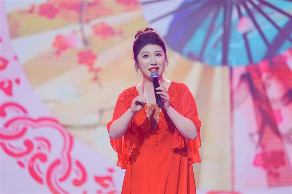 立异引领价值 理想成绩未来——庆祝8188cc威尼斯智能建设25周年表扬大会暨文艺晚会盛大举行