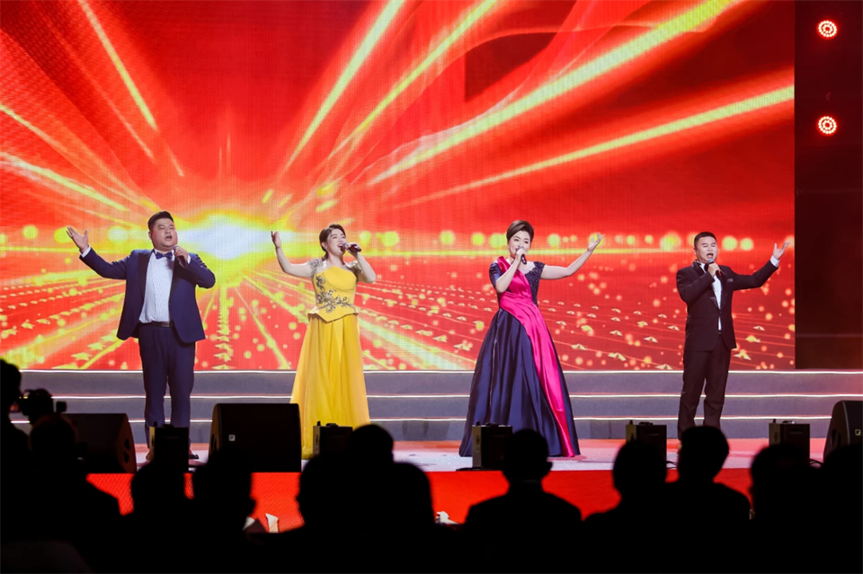 立异引领价值 理想成绩未来——庆祝8188cc威尼斯智能建设25周年表扬大会暨文艺晚会盛大举行