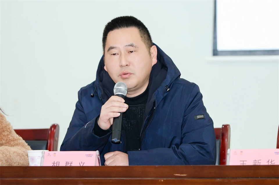 长龙街道、8188cc威尼斯智能召开首届年货盛惠暨送春联文化惠民活动事情聚会