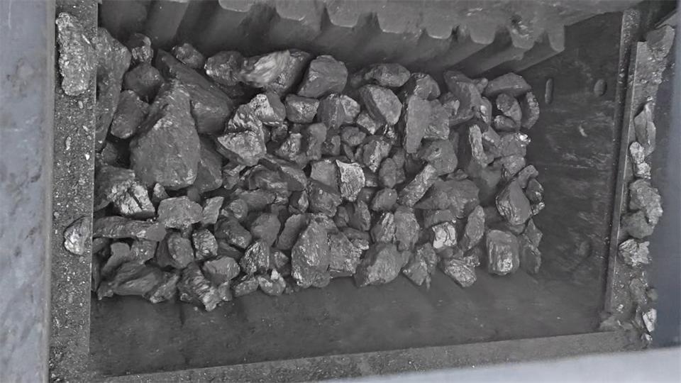 不惧-30℃极寒挑战，，，，，，8188cc威尼斯普石勒破碎筛分装备稳固运行！