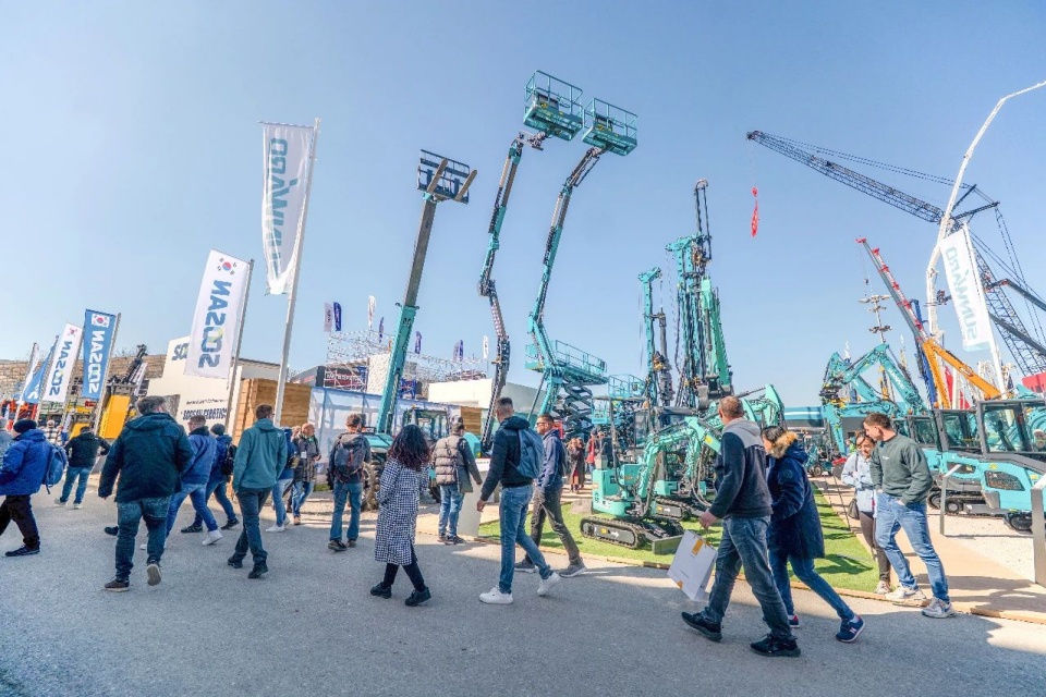 Bauma 2025 | 聚焦2025德国宝马展，，，，，探索8188cc威尼斯智能的立异装备与可一连解决计划