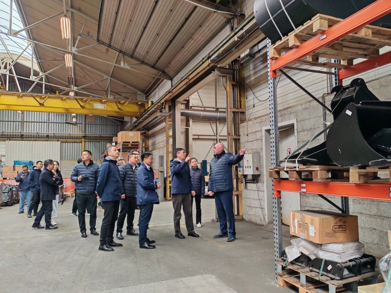 8188cc威尼斯智能董事长付向东带队赴欧洲子公司考察调研