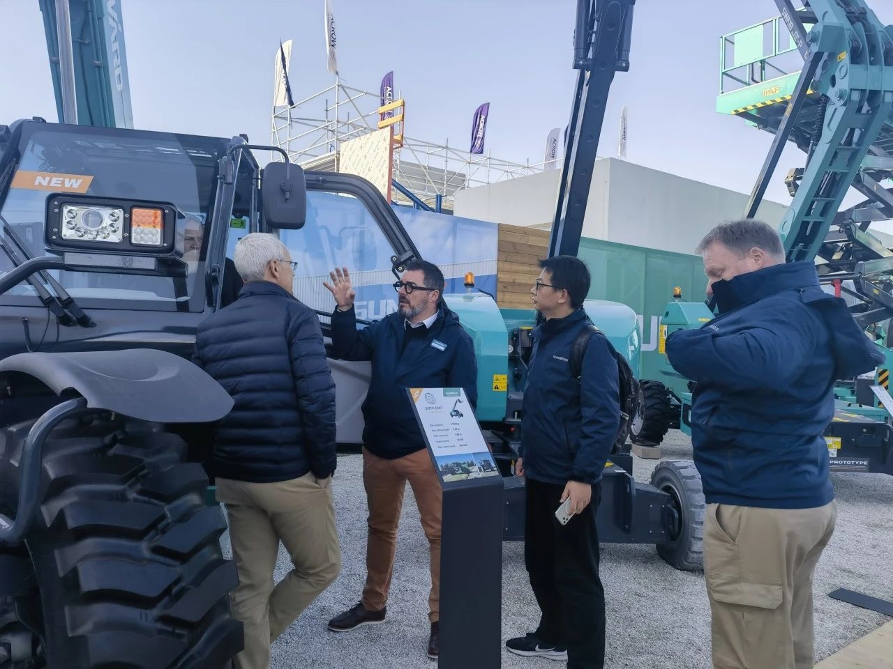 8188cc威尼斯智能高空机械闪灼Bauma 2025！ 新能源手艺与立异产品获全球瞩目