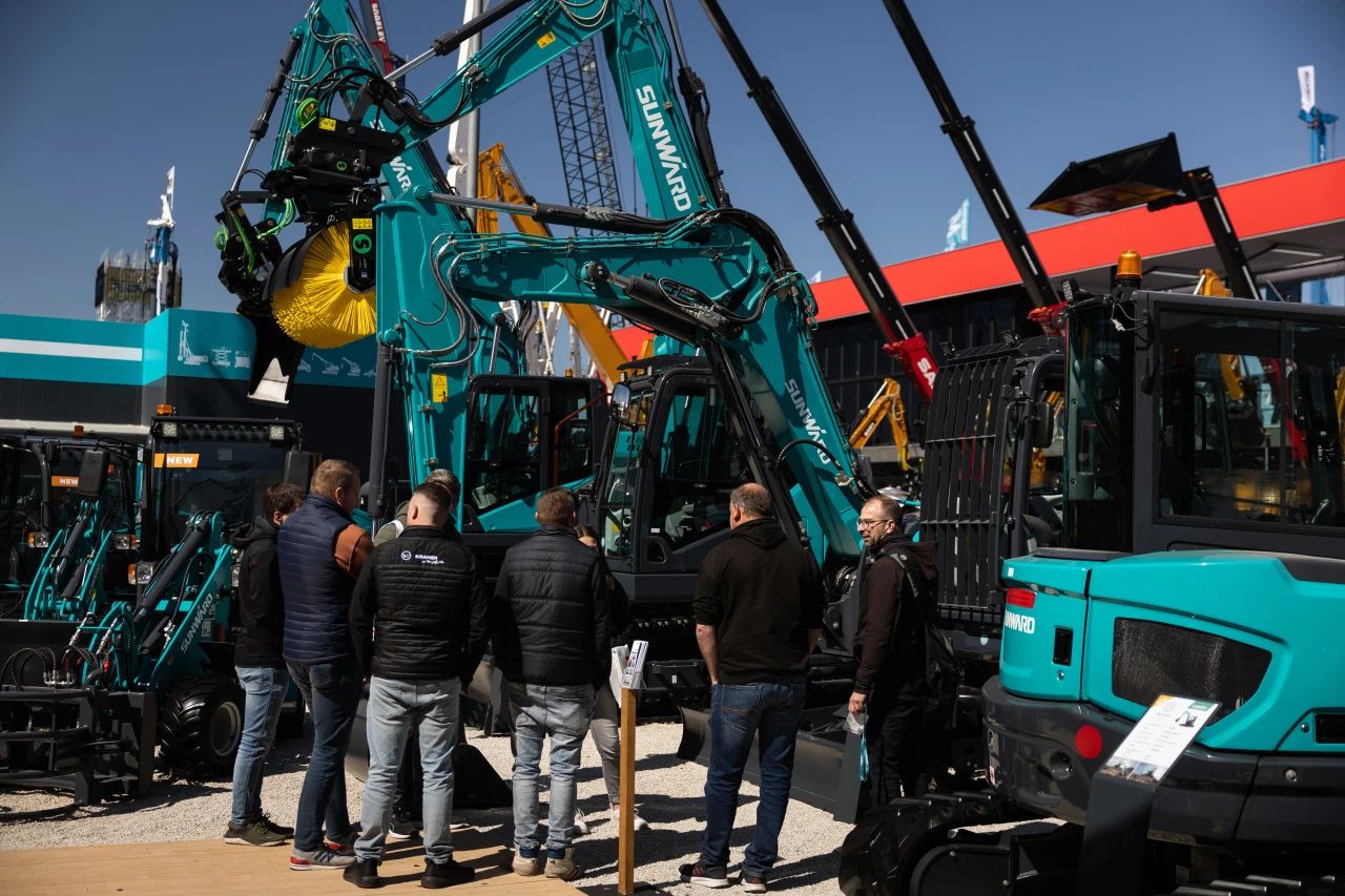 8188cc威尼斯智能董事长付向东：以绿色智造与全球战略解锁中国工程机械的进阶密码