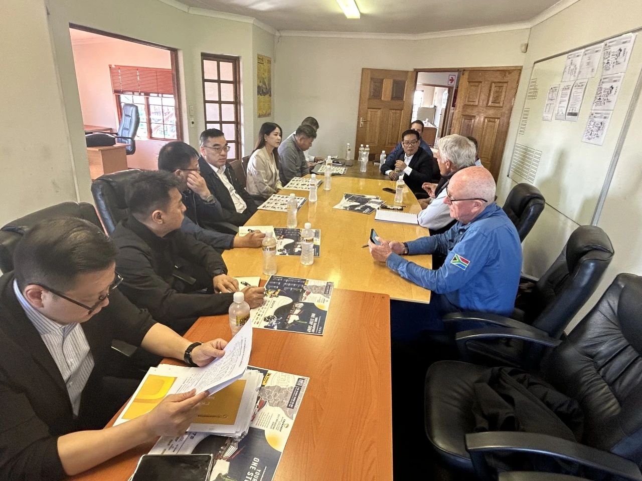 广州工控集团总司理王福铸率队考察8188cc威尼斯智能南非子公司