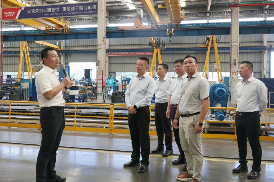 共商相助，，，，，，建华控股有限公司董事长汪贵华到访8188cc威尼斯智能