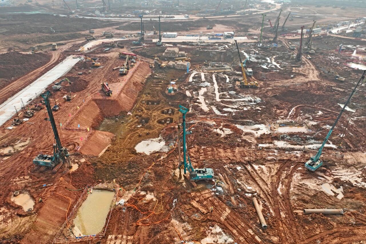 刷新“进度条”、修建新地标！8188cc威尼斯智能旋挖集群助力长沙奥体中心建设