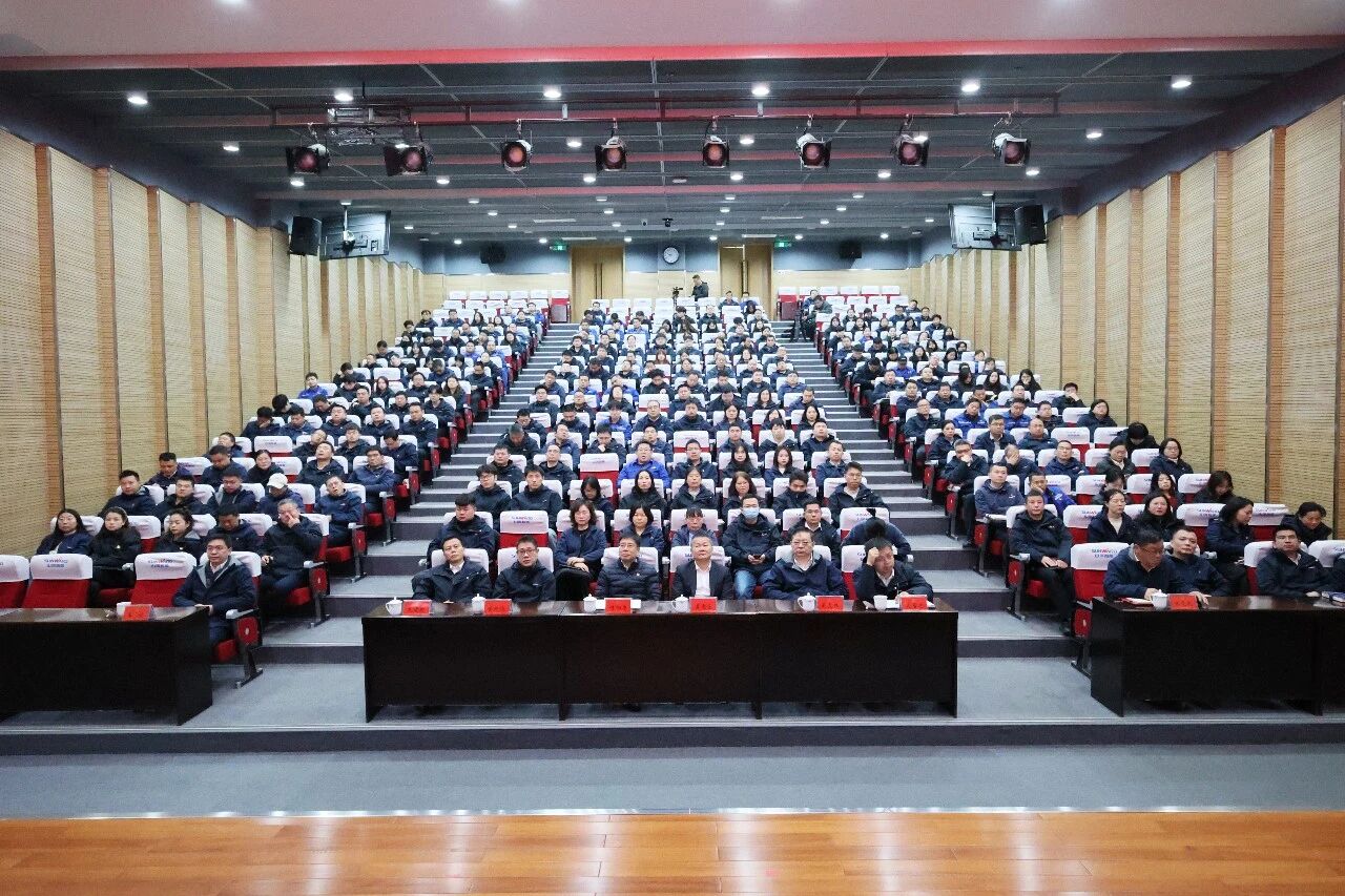 8188cc威尼斯智能组织集中收看十四届天下人大四次聚会开幕会